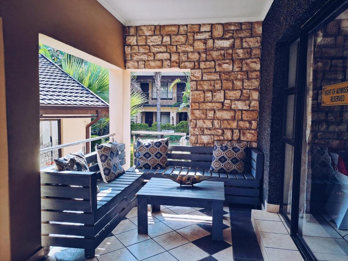 Ecotel Premier Lodge & Conference Centre Бенони Экстерьер фото