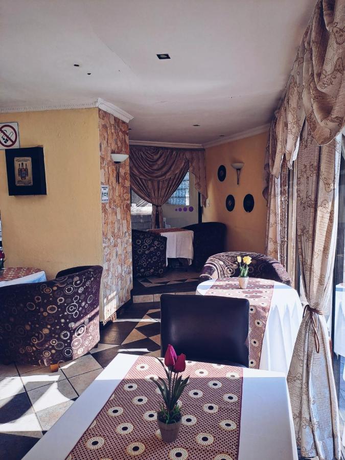 Ecotel Premier Lodge & Conference Centre Бенони Экстерьер фото