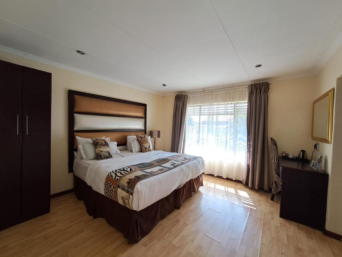 Ecotel Premier Lodge & Conference Centre Бенони Экстерьер фото