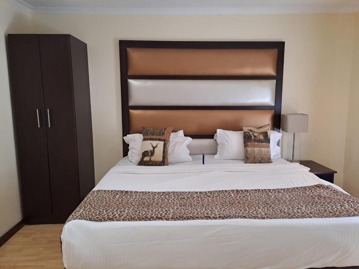 Ecotel Premier Lodge & Conference Centre Бенони Экстерьер фото