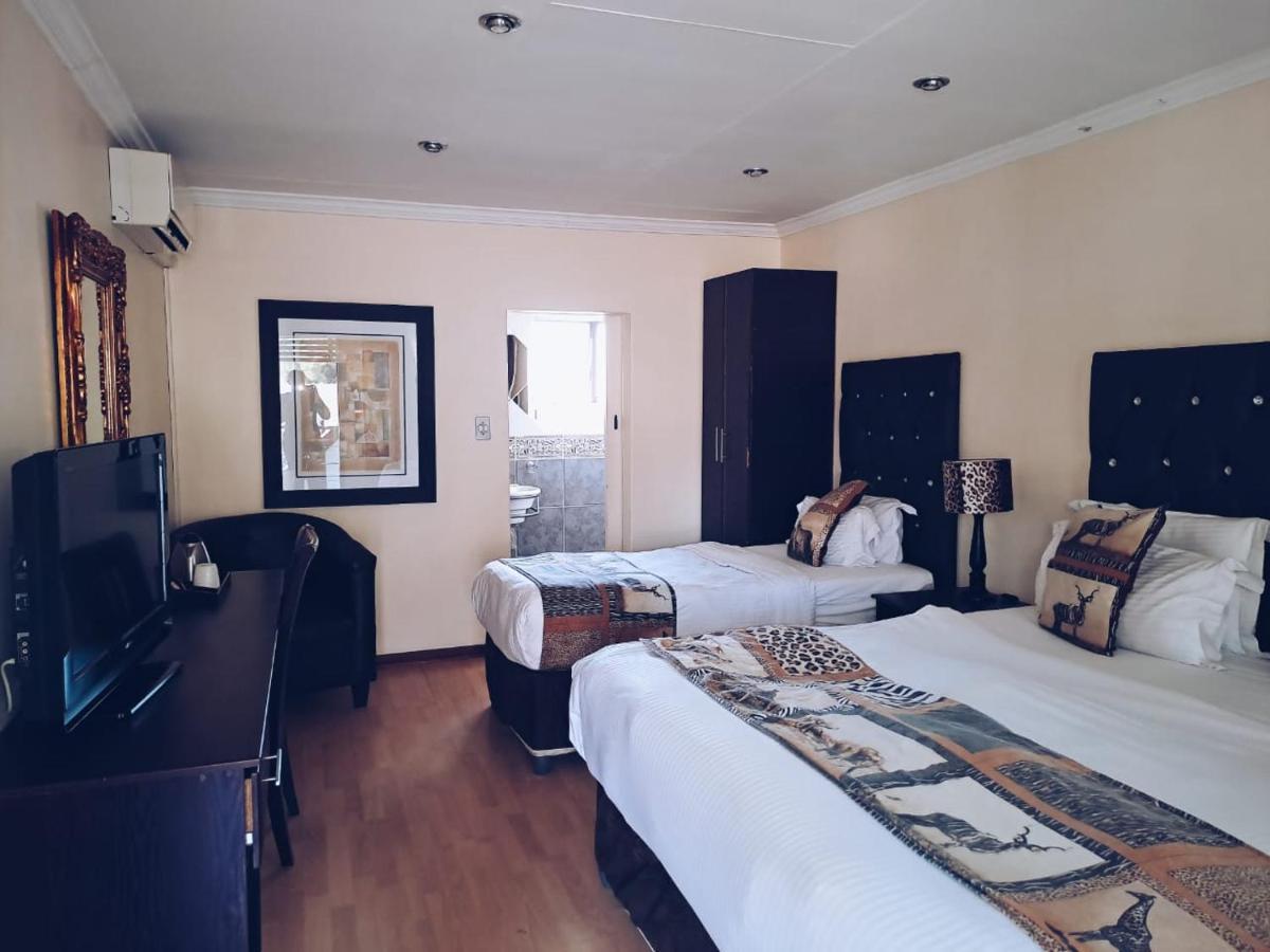 Ecotel Premier Lodge & Conference Centre Бенони Экстерьер фото